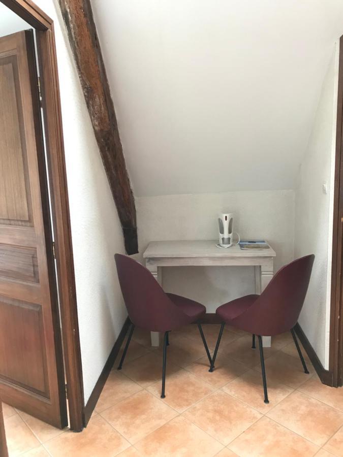 Domaine Du Lesty Panzió Ambon Kültér fotó